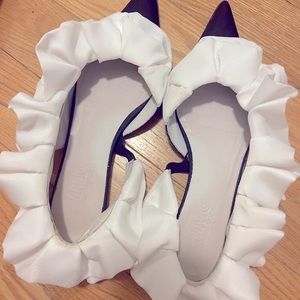 MM6 Maison Margiela Black Ruffles Pointy Flat Slingback